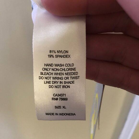 Go Gossip Geometeric Strappy Racerback Swim Top - Picture 5 of 8